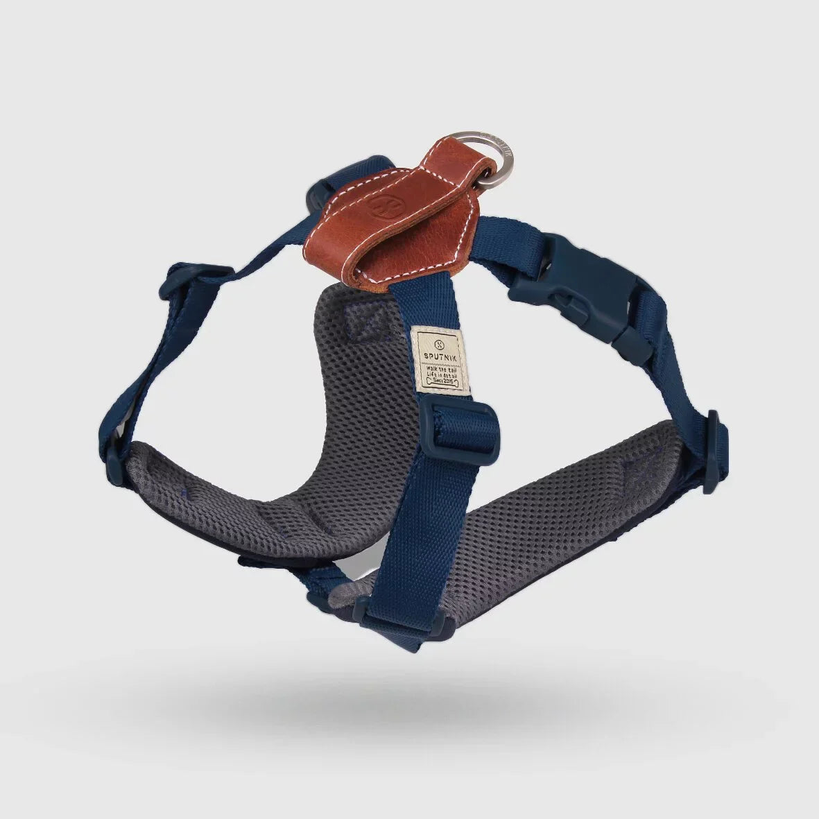 Explore dog harness Singapore - adjustable no-pull harness by Petizen - packaging