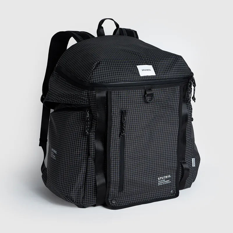 Explore pet backpack carrier Singapore - comfortable dog and cat carrier by Petizen - detail view
