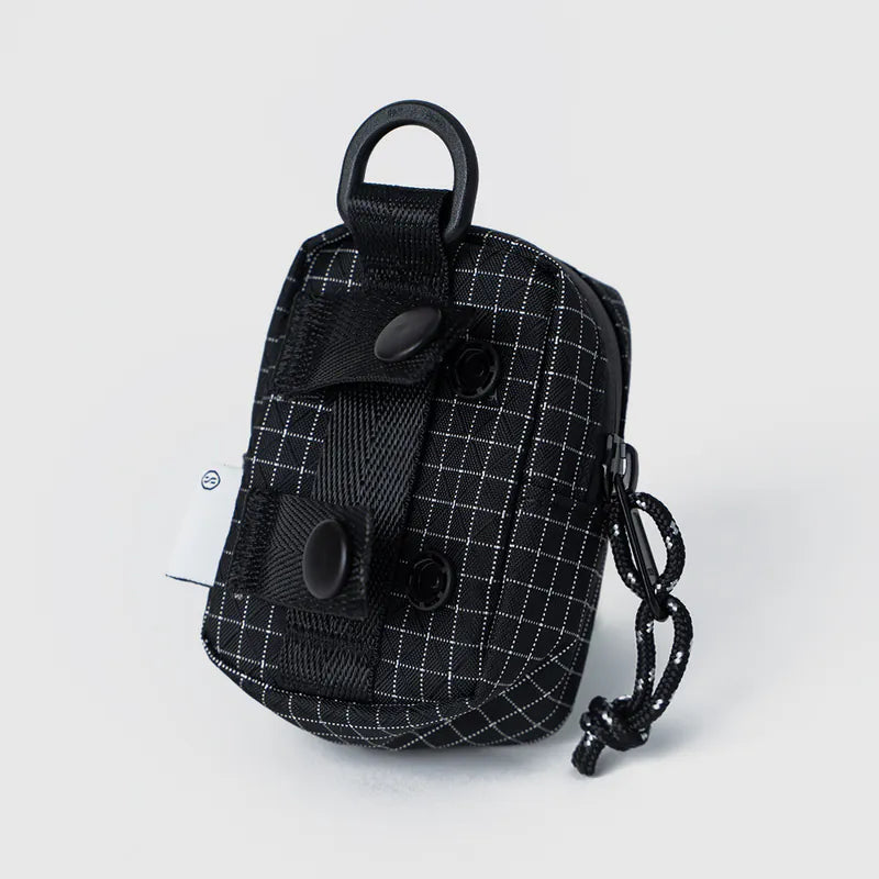 Ultra Explore dog poop bag holder Singapore - waste bag dispenser by Petizen - features