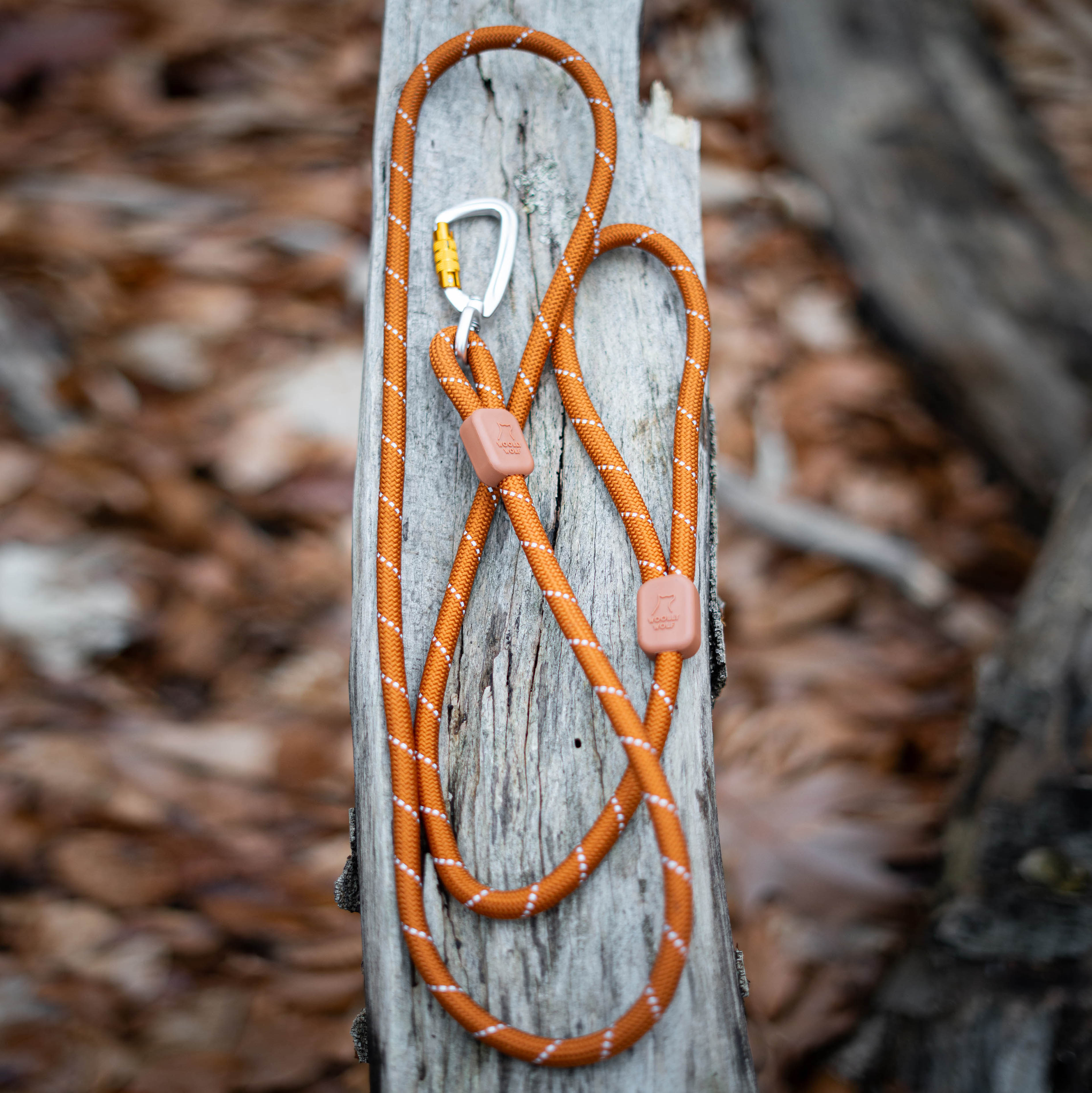 Woolly Wolf Rope Dog Leash Terracotta